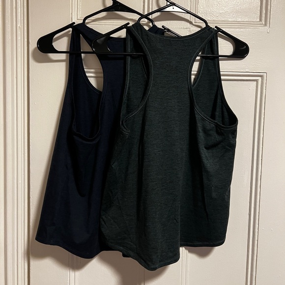 Girlfriend Collective ReSet Racerback Tank Top - Set of 2 - Picture 2 of 2